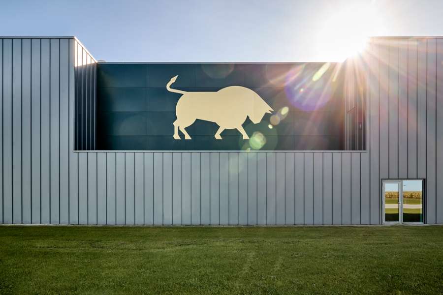 Steel-clad production powerhouse in Himmerland, Himmerlandskød, Nordre Ringvej 99, 9620 Aalestrup, Denmark